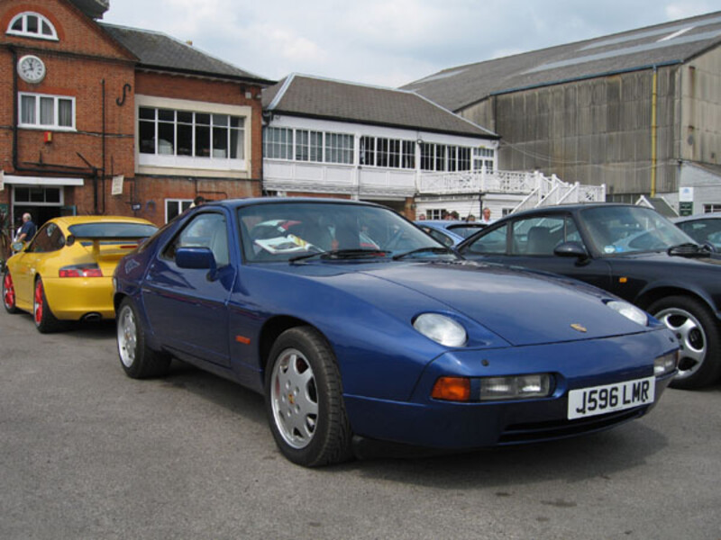 Porsche 928's at Brooklands museum Porsche day - May 2008