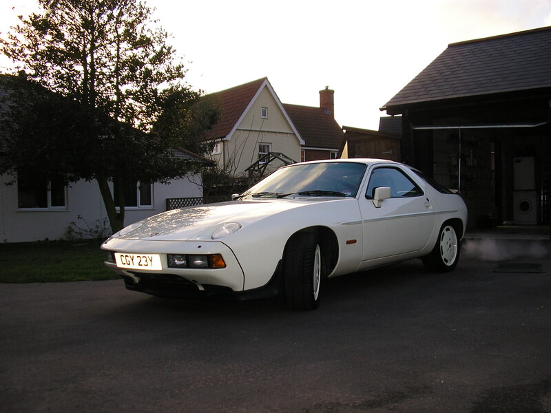 1983 Porsche 928 Chiffon White, Lime Green Leather 44k miles, mint!