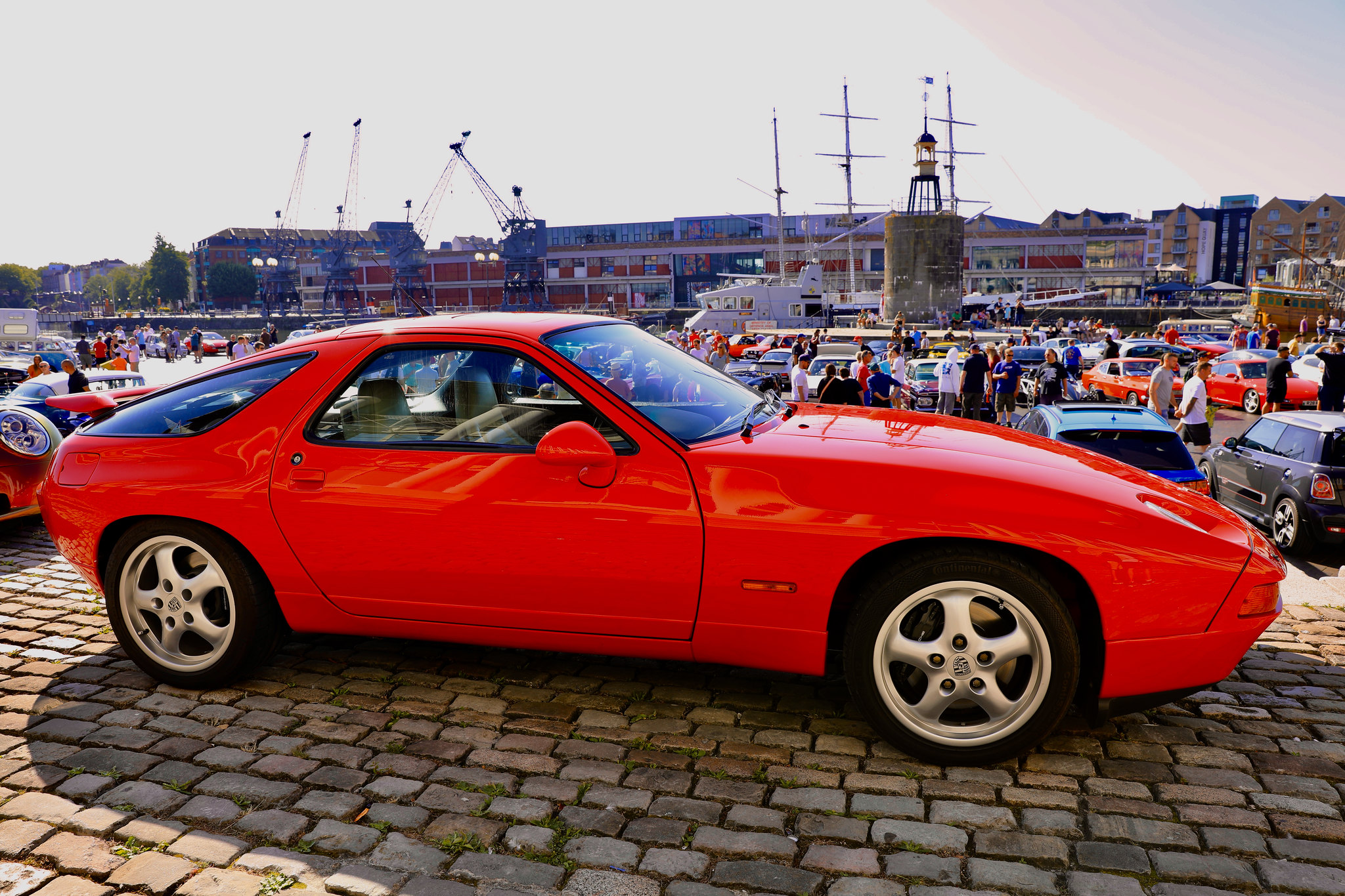 Porsche 928 GTS