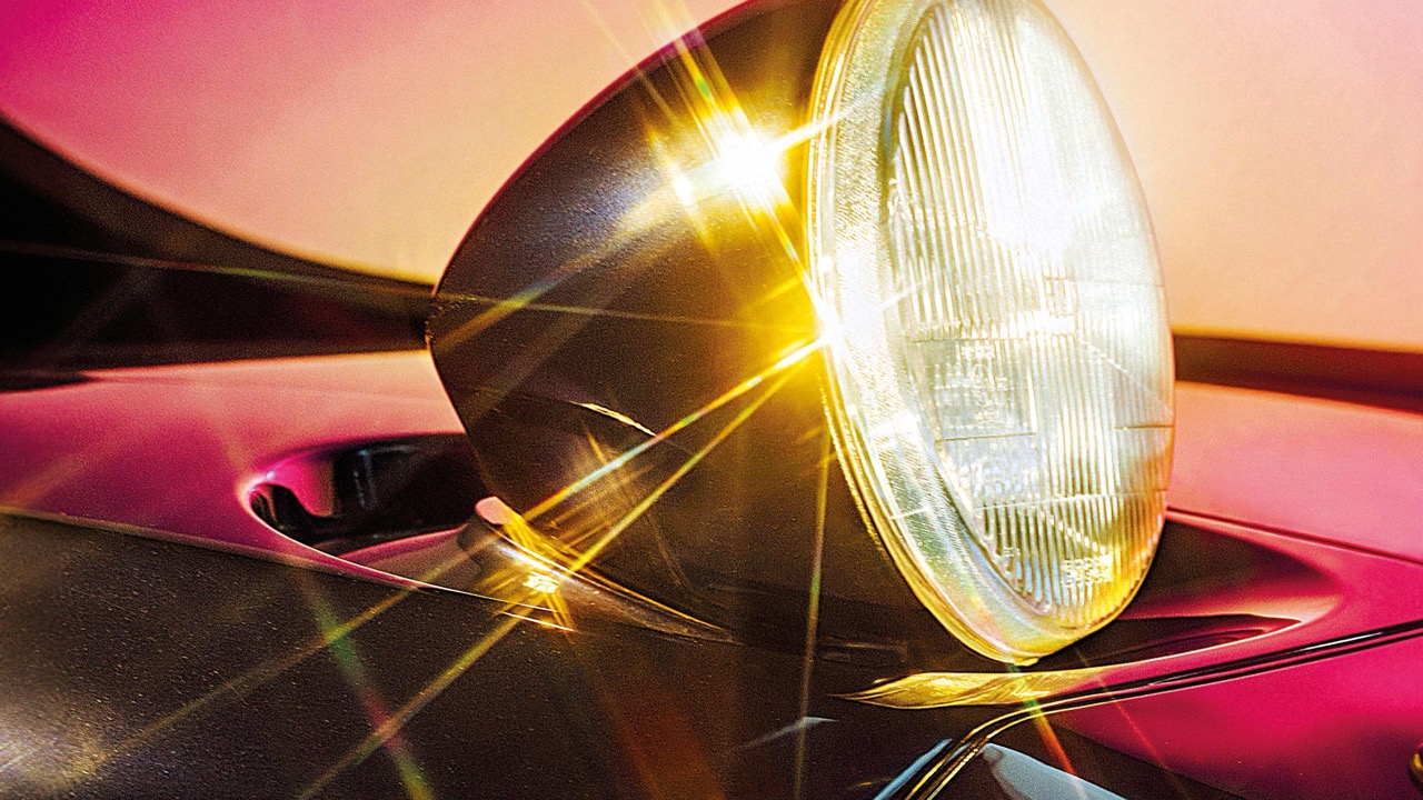 Pop-up headlight, 928, 2026, © 2026 Dr. Ing. h.c. F. Porsche AG
