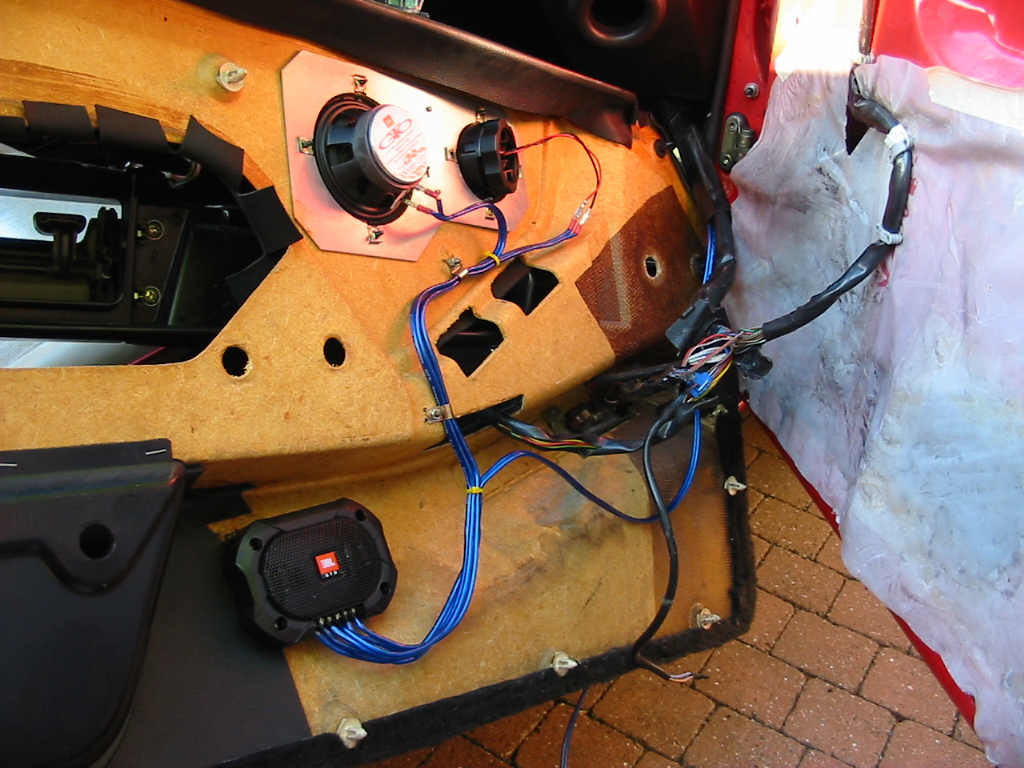 Porsche 928 Door panel removed exposing original crossovers Porsche 928 Door panel removed exposing original crossovers